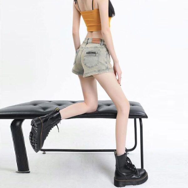 H4981-4Elastic ins spicy girl denim shorts women's design zipper pocket A-line bag buttocks summer high waist wide leg hot pants