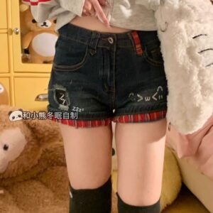 BZ116Retro and cute low rise checkered hot diamond denim shorts for women's subculture, tight fitting and slimming, sexy hot pants