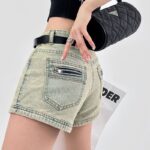 H4981-1Design Zipper Pocket Denim Shorts for Women, Washed Yellow Mud Spicy Girls, High Waist Straight Tube Elastic Wide Leg Hot Pants