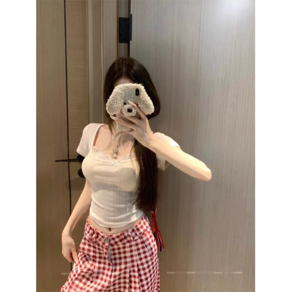148036Korean green fake two piece short sleeved T-shirt for women's summer design, niche lace lace lace short style sweet and spicy girl top